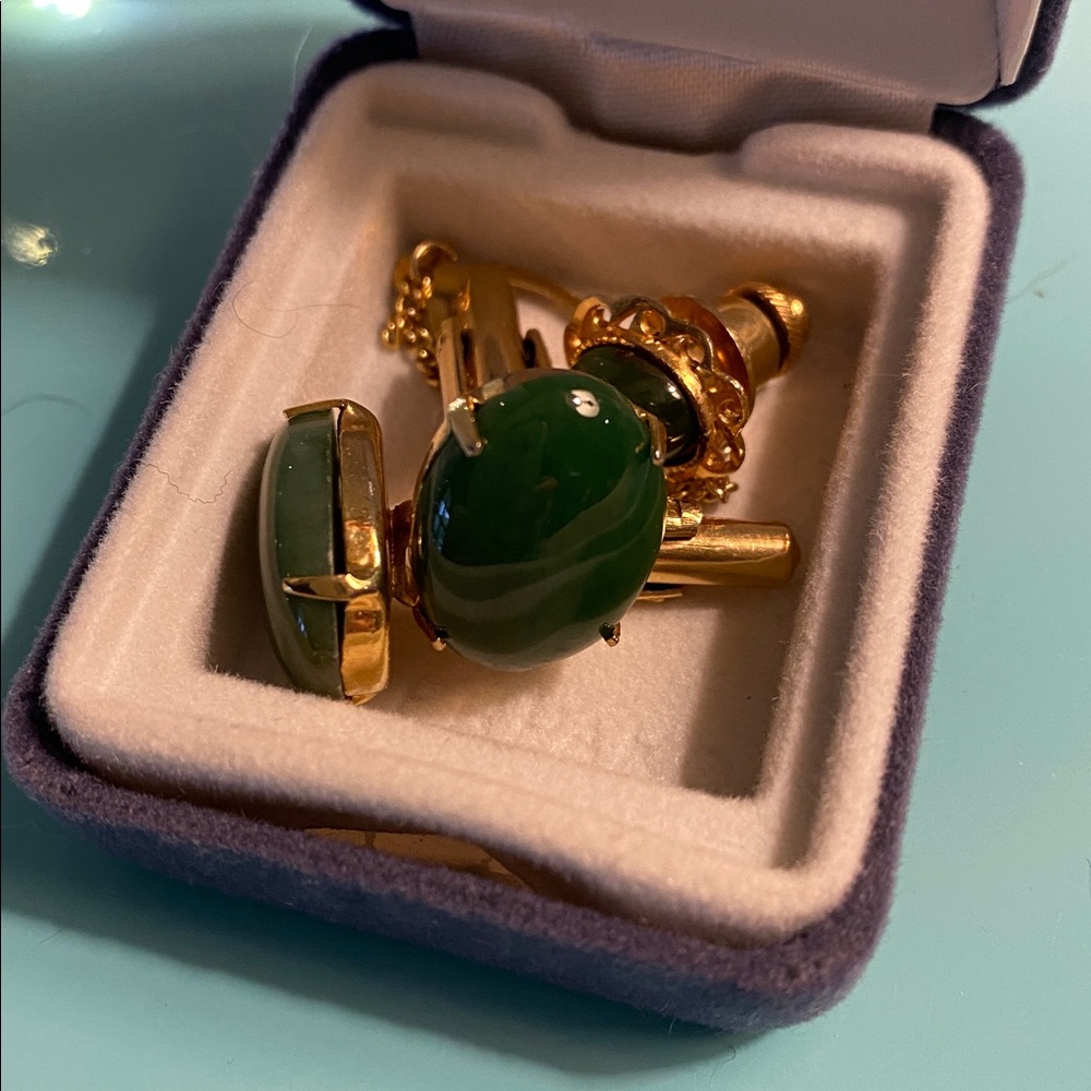 Genuine Jade Cufflinks & Tie Tack - Picture 8 of 13
